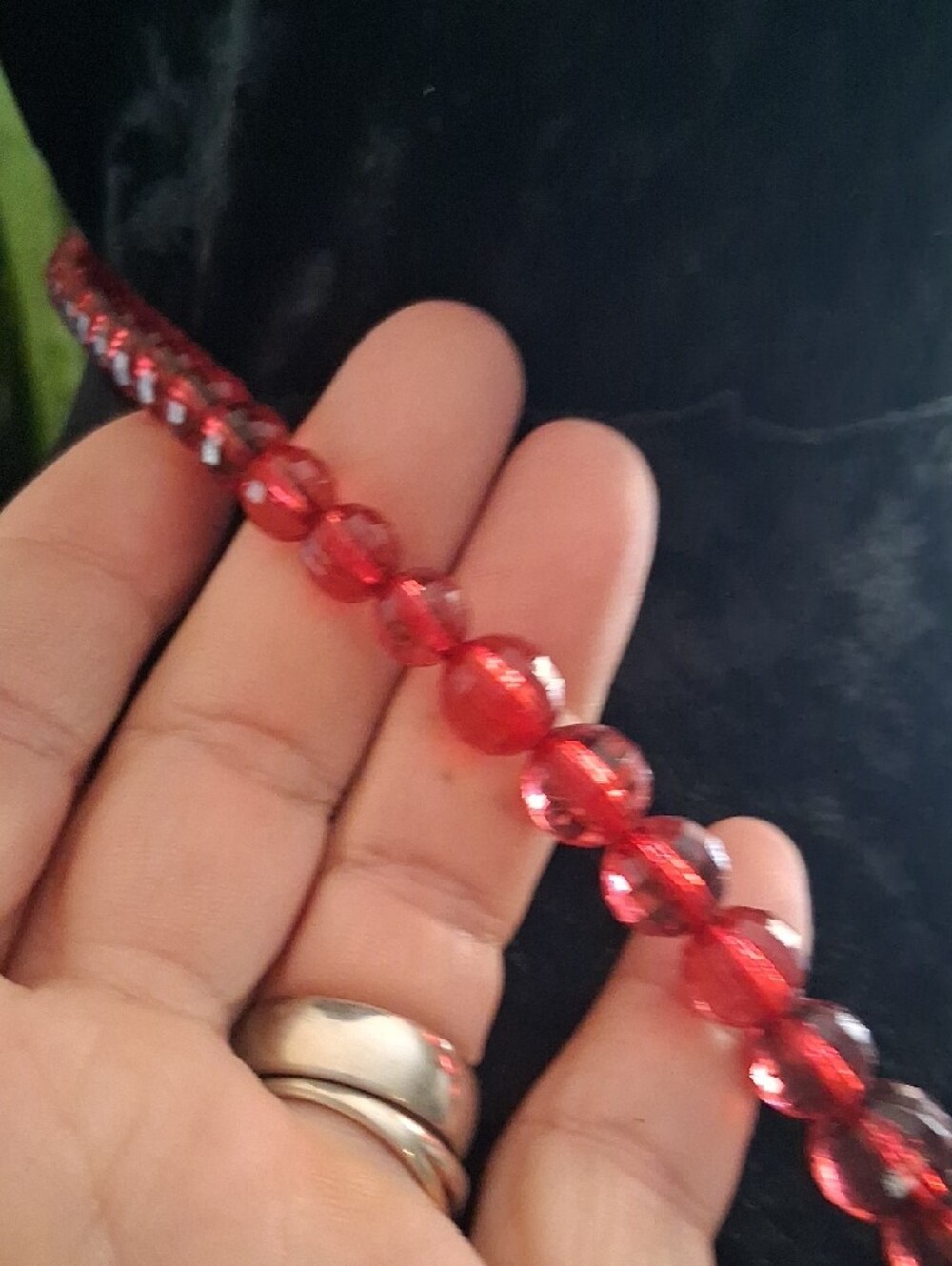 Vintage Cherry Red Lucite Beaded Women's Necklace - Classic Statement - Picture 4 of 7